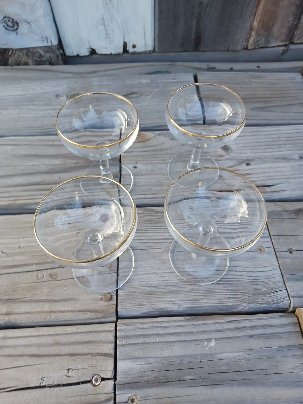 Vintage Clear Coupe Wine  Glasses with Gold Rim - Set of 4